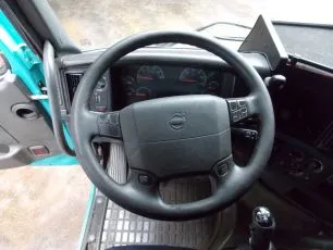 20739270 VOLVO Панель приборов