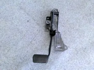 1733138 FORD Педаль тормоза