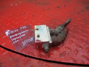 21899626 VOLVO Распределитель тормозных сил