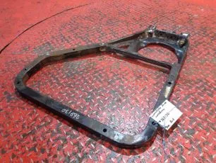 7420584446 RENAULT Кронштейн бака мочевины