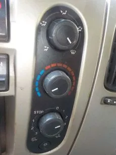 5001867489 RENAULT Блок управления отопителя