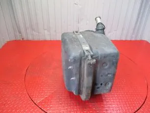 9304700415 MERCEDES Бак мочевины