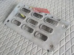 8191314 VOLVO Накладка подножки