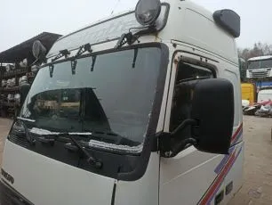 3175905 VOLVO Накладка лобового стекла
