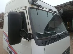 3175906 VOLVO Накладка лобового стекла