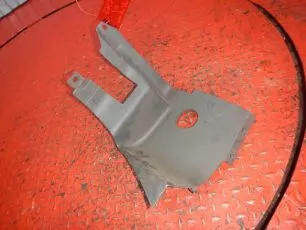 82390849 VOLVO Кожух рулевой колонки
