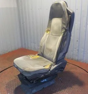 20398091 VOLVO Сиденье левое
