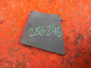 504273193 IVECO Заглушка бампера