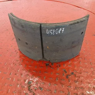 3095196 VOLVO Колодка тормозная