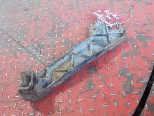 9406661131 MERCEDES Кронштейн подножки