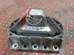 20399980 VOLVO Подушка двигателя