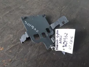 21641132 VOLVO Кронштейн трубок