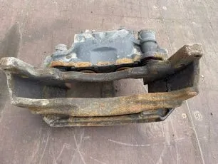 1928819 SCANIA Суппорт правый