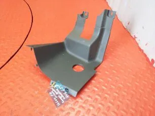 82390849 VOLVO Кожух рулевой колонки