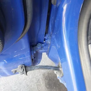 82319029 VOLVO Петля двери левая