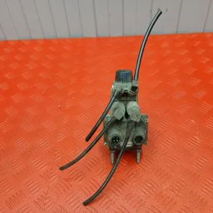 4800030040 WABCO Кран главный тормозной