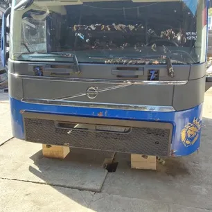 82154773 VOLVO Капот