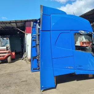 Спойлер кабины комплект VOLVO