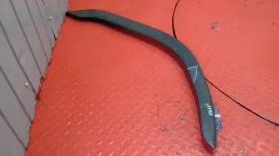 3175934 VOLVO Накладка крыла правая