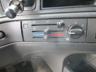 85107796 VOLVO Блок управления отопителя