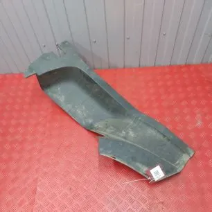 82819482 VOLVO Накладка корпуса подножки