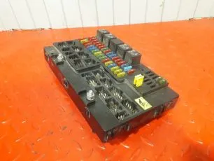 4464058 MERCEDES Блок предохранителей