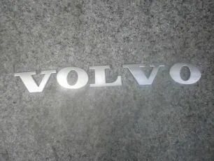20453600 VOLVO Эмблема