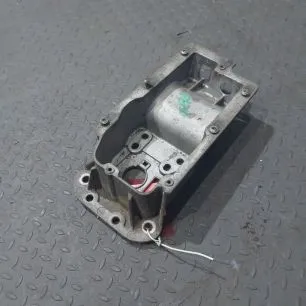 5010452009 RENAULT Кронштейн рычага КПП