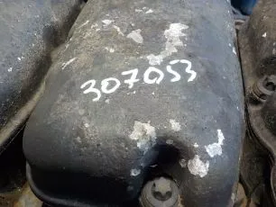 1725068 SCANIA Клапанная крышка
