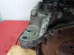 21176296 VOLVO Кронштейн двигателя