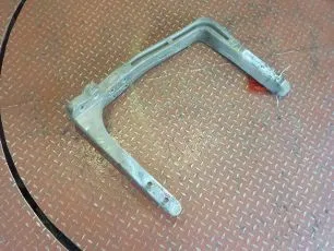 21064342 VOLVO Кронштейн глушителя