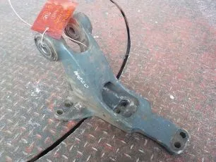 500357263 IVECO Кронштейн торсиона