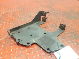 9314300810 MERCEDES Кронштейн осушителя
