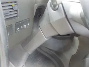 82225568 VOLVO Кожух рулевой колонки