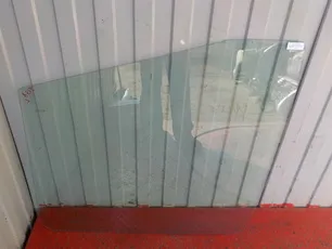 MANS0007 KMK GLASS Стекло двери левое