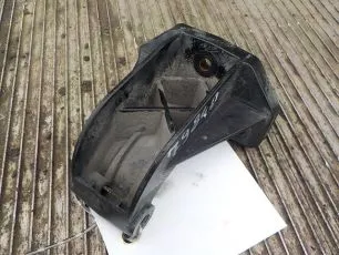 20491693 VOLVO Кронштейн петли капота