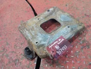 21280444 VOLVO Кронштейн блока управления двигателем