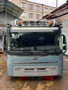 82154773 VOLVO Капот