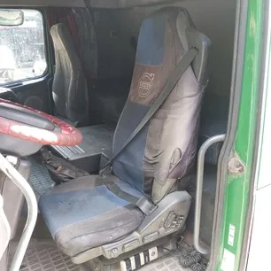 85103981 VOLVO Сиденье левое