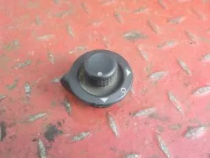 5010271228 RENAULT Переключатель регулировки зеркала