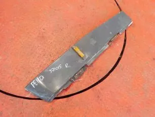 5010599377 RENAULT Накладка подножки правая