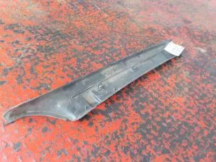98405947 IVECO Накладка стойки