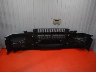 ME504186932 MEGATRUCK Бампер передний