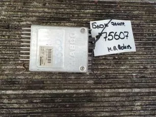 235452732 MERCEDES Блок управления AHE