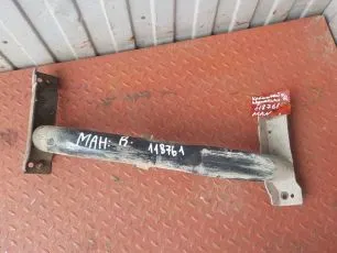 81615405032 MAN Кронштейн подножки