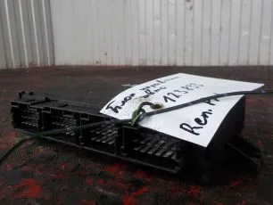 5010564102 RENAULT Блок управления автомобилем