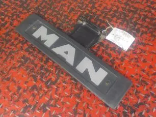 81978700121 MAN Эмблема