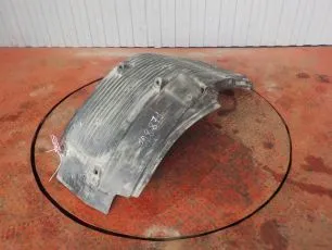 82110404 VOLVO Крыло переднее левое