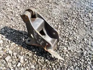5010052373 RENAULT Кронштейн торсиона