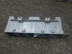 20391281 VOLVO Рамка магнитолы